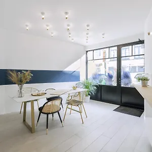 Urban Walls Bed & Breakfast Brussel