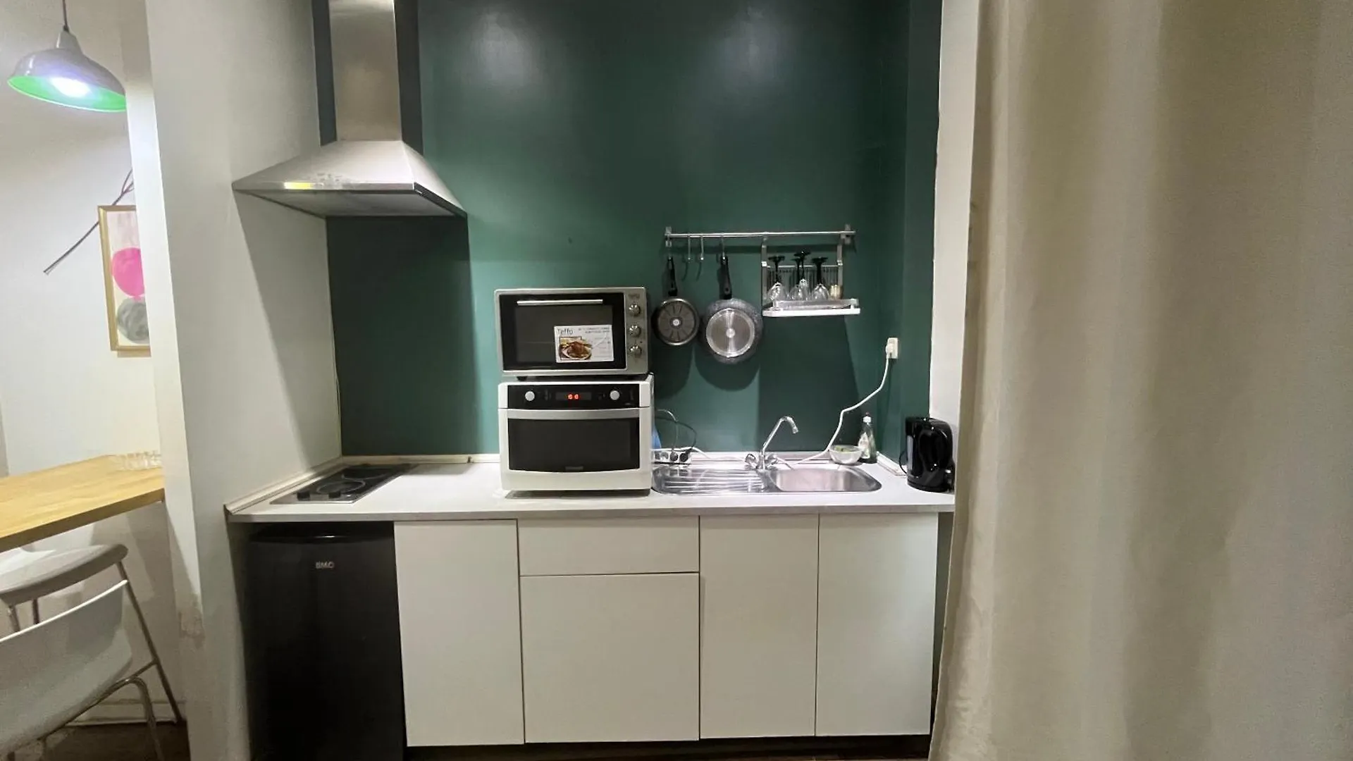 Suitestudio Antwerpen 0*,  Belgium